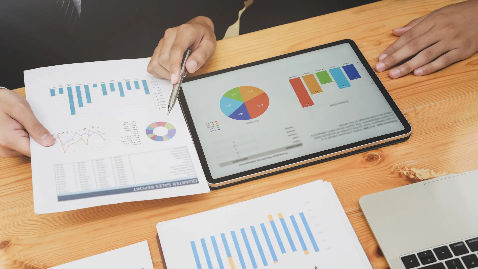 Estadística para investigaciones correlacionales: procedimiento y pruebas adecuadas